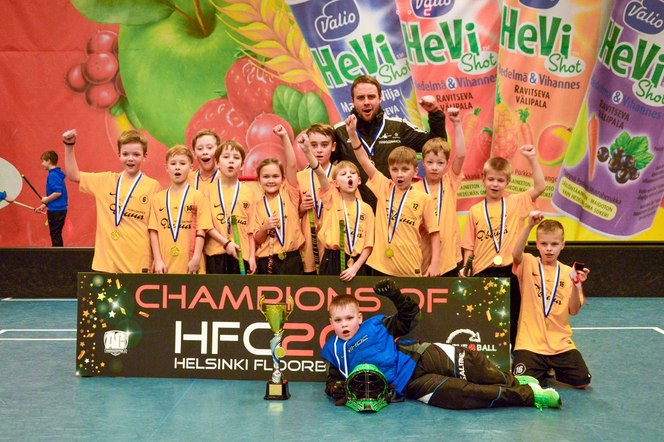 "Двина" (г.Новодвинск) 1 место на "Helsinki Floorball Cup - 2017" Тренер: Александр Талдонов